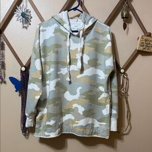 Aerie Women's Camo Hoodie - Green, Tan, Cream